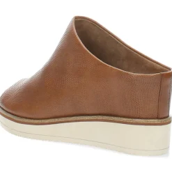 Cognac slippers