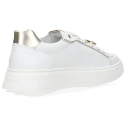 Witte sneakers