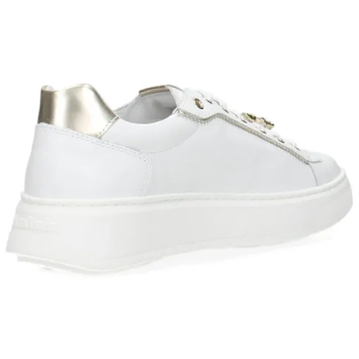 Witte sneakers