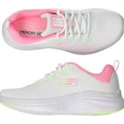 Witte sneakers