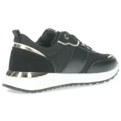 Zwarte sneakers
