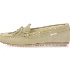 Beige mocassins