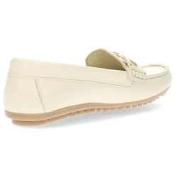Beige mocassins