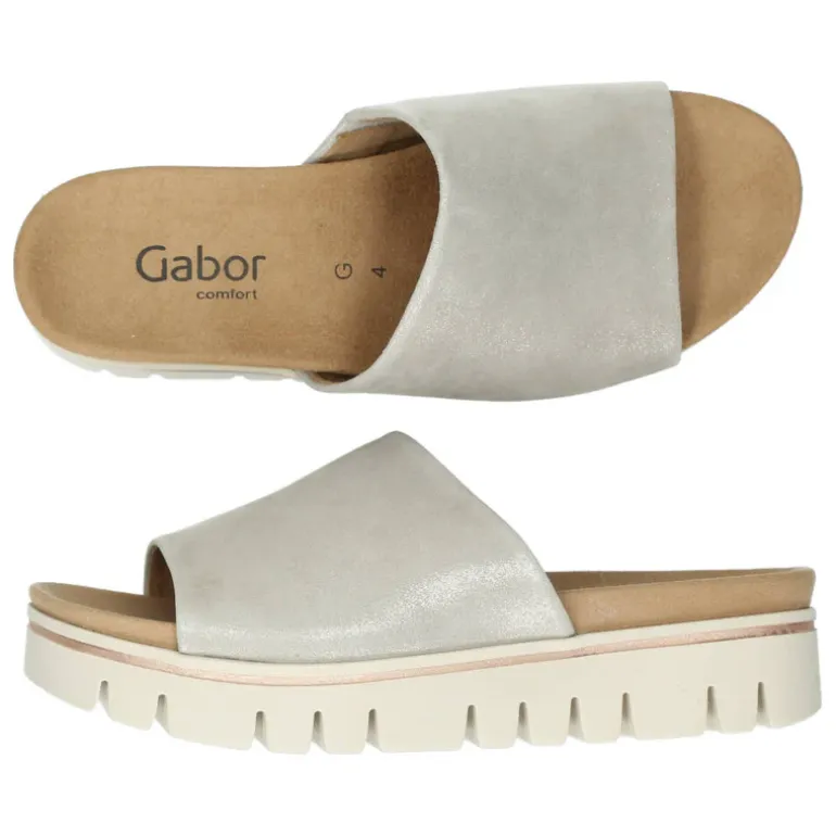 Beige slippers