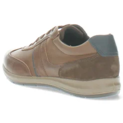 Bruine veterschoenen