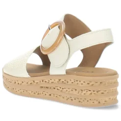 Crème kleurige sandalen