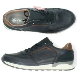 Donkerblauwe sneakers