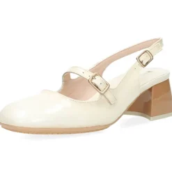 Ecru mocassins met hak