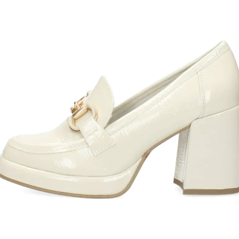 Ecru mocassins op hak