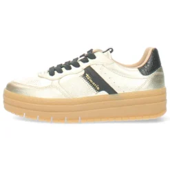 Gouden sneakers