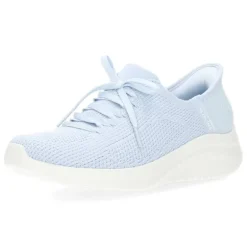 Lichtblauwe sneakers