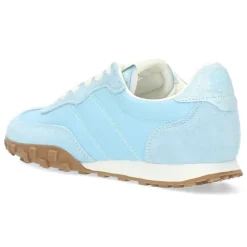 Lichtblauwe sneakers