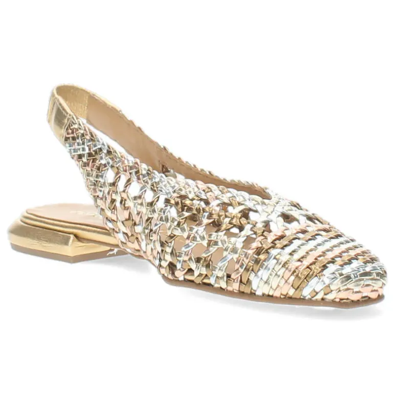 Metallic slingbacks