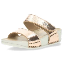 Metallic slippers