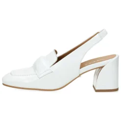 Witte mocassins op hak