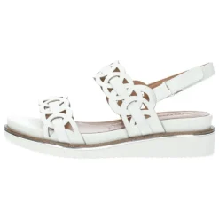 Witte sandalen
