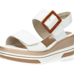 Witte sandalen