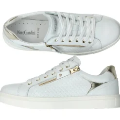 Witte sneakers