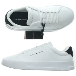 Witte sneakers
