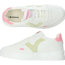 Witte sneakers