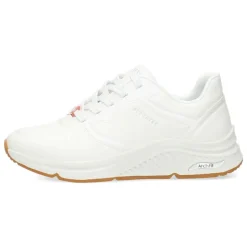 Witte sneakers
