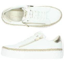 Witte sneakers
