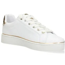Witte sneakers