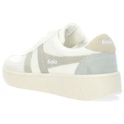 Witte sneakers