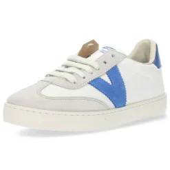Witte sneakers