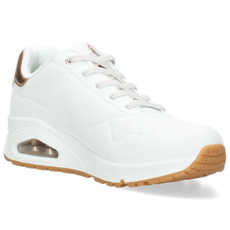 Witte sneakers