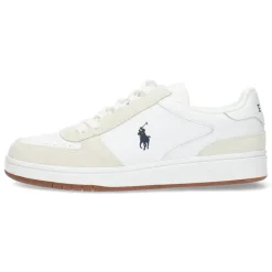 Witte sneakers