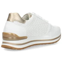 Witte sneakers