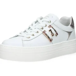 Witte sneakers