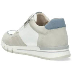 Witte sneakers