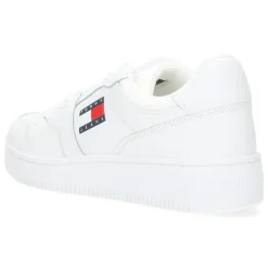 Witte sneakers