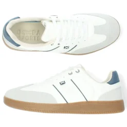 Witte sneakers