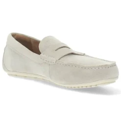 Zandkleurige mocassins